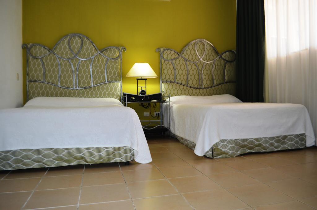 Hotel Angel Azul Манагуа Екстериор снимка