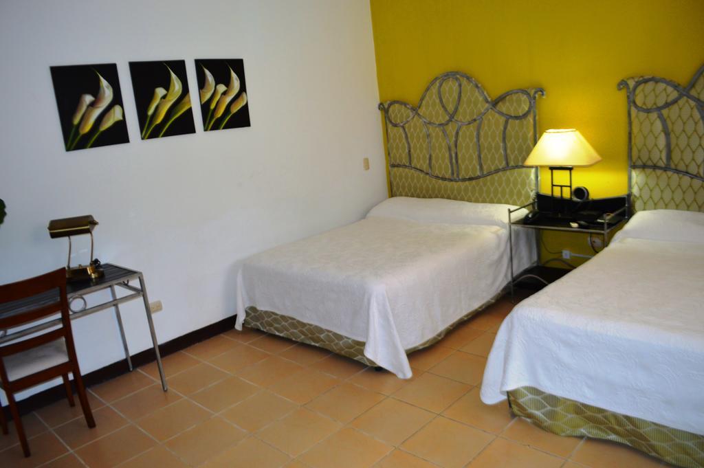 Hotel Angel Azul Манагуа Екстериор снимка