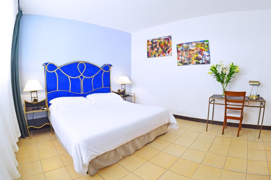 Hotel Angel Azul Манагуа Екстериор снимка